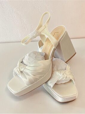 Lulu's Ivory Satin Knotted Platform Heels